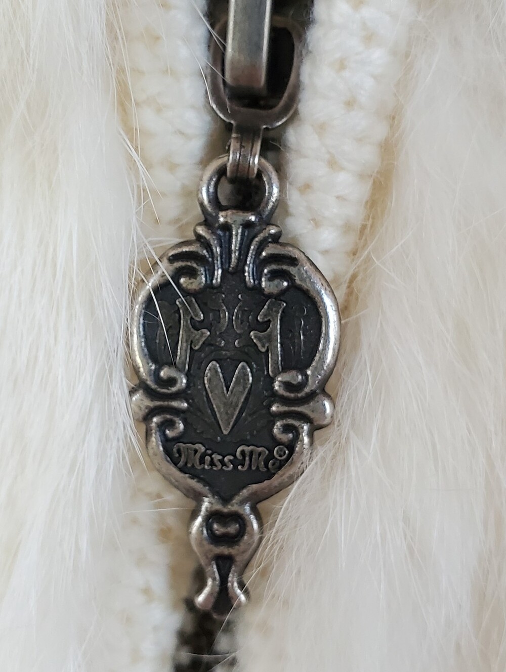 Sweet by Miss Me Angora Fur Cable Knit Hooded Sweater Vest Ivory Like New - Picture 4 of 16